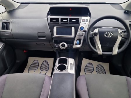 2013 Toyota Prius - photo 14