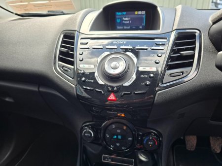 2015 Ford Fiesta - photo 13