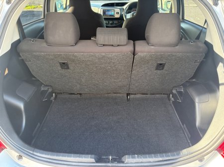 2016 Toyota Yaris - photo 13