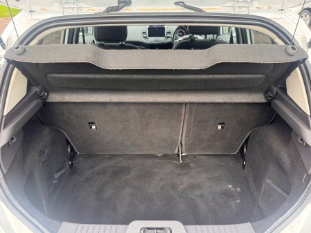 2016 Ford Fiesta - photo 11