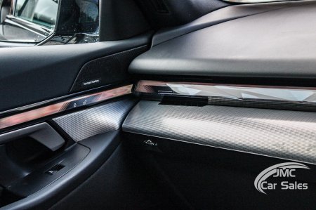 2025 BMW 5-Series - photo 42
