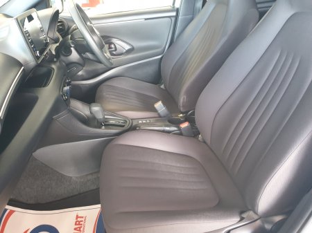2021 Toyota Yaris - photo 14