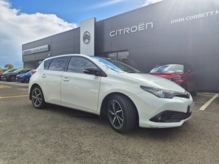 2018 Toyota Auris - photo 2
