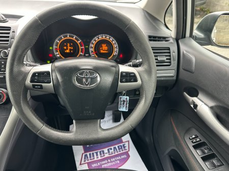 2011 Toyota Auris - photo 13