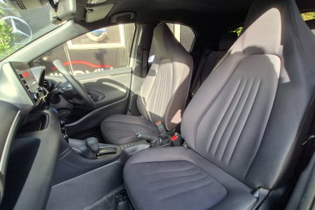 2022 Toyota Yaris - photo 13