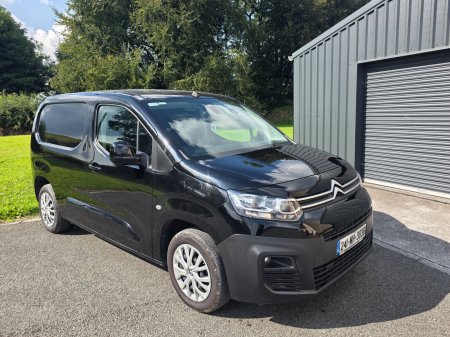 2024 Citroen Berlingo FEEL PACK BlueHDi 100 MWB 5 seats 6MT