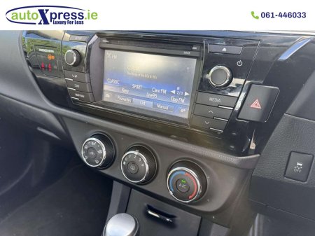 2016 Toyota Corolla - photo 4