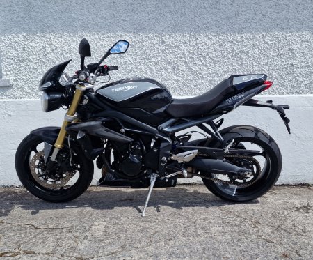 2017 Triumph Street triple - photo 9
