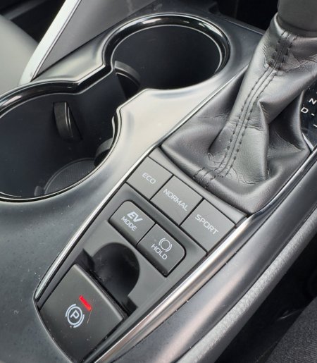 2020 Toyota Camry - photo 15