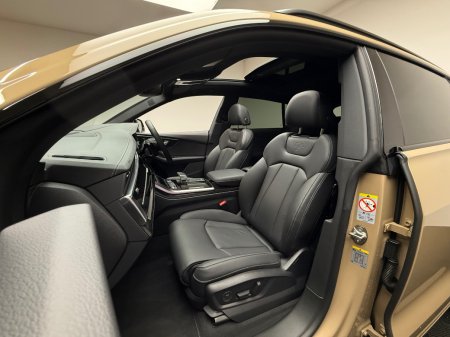 2025 Audi Q8 - photo 15