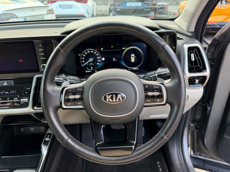 2021 Kia Sorento - photo 26