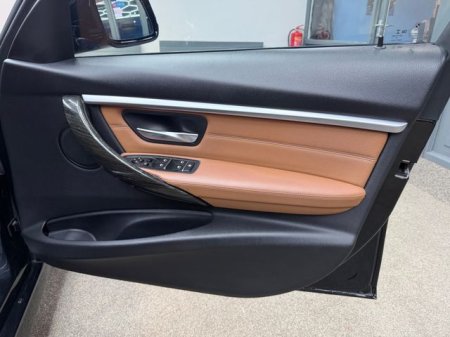 2017 BMW 3-Series - photo 27