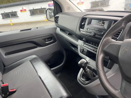 2021 Opel Vivaro - photo 15