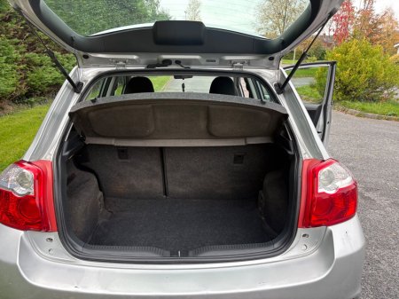 2010 Toyota Auris - photo 6
