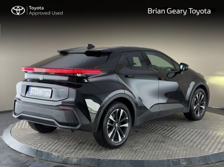 2026 Toyota C-HR - photo 2