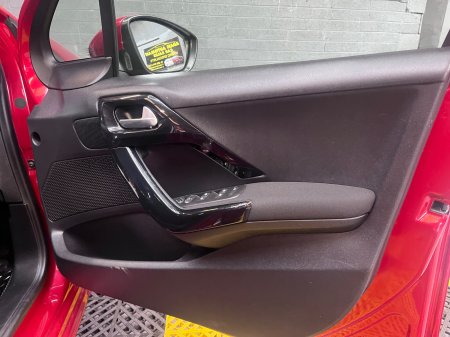 2017 Peugeot 208 - photo 14