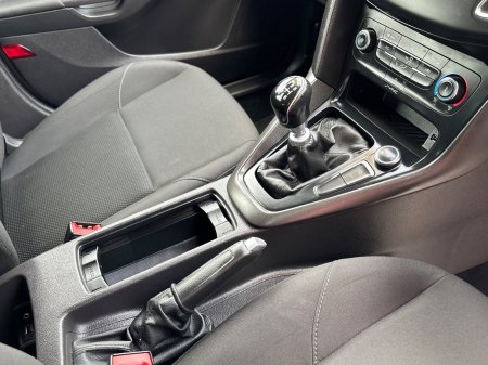 2015 Ford Focus - photo 12