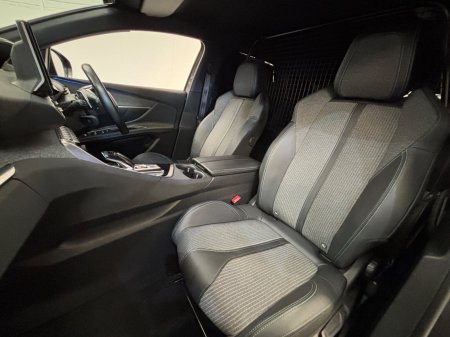 2023 Peugeot 3008 - photo 13
