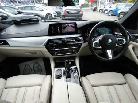 2018 BMW 5-Series - photo 12