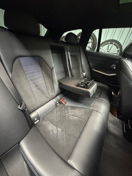 2021 BMW 3-Series - photo 22