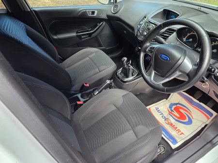 2013 Ford Fiesta - photo 11