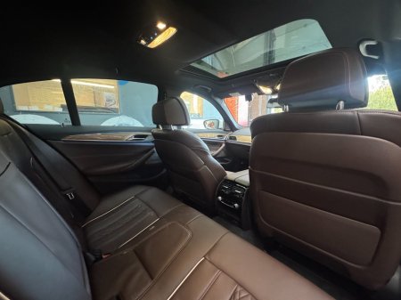 2021 BMW 5-Series - photo 21