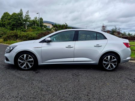 2019 Renault Megane - photo 2