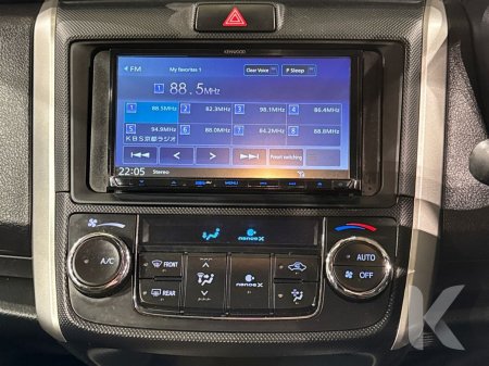 2023 Toyota Corolla - photo 18