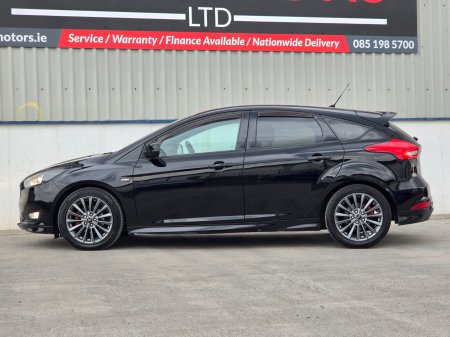 2017 Ford Focus - photo 13