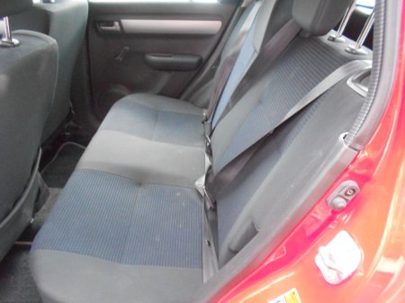 2010 Suzuki Swift - photo 8