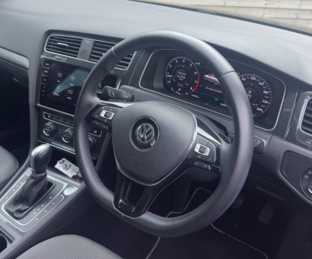 2019 Volkswagen Golf - photo 8