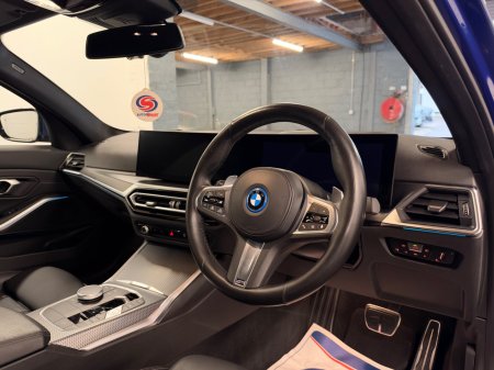 2023 BMW 3-Series - photo 12