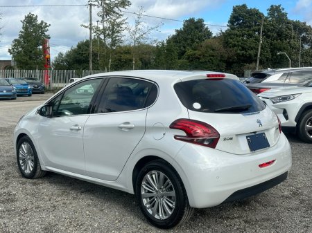 2017 Peugeot 208 - photo 4
