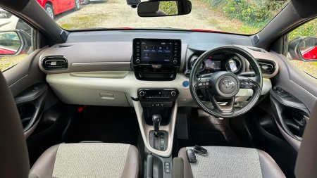 2021 Toyota Yaris - photo 3