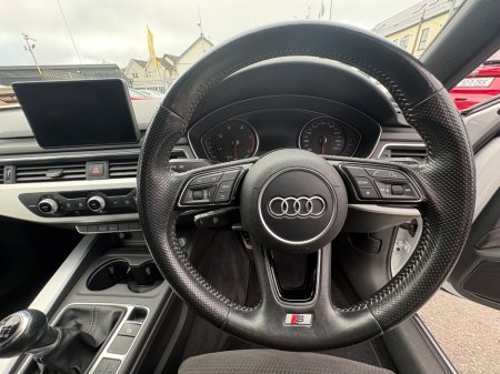 2017 Audi A4 - photo 16