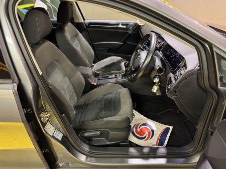 2019 Volkswagen Golf - photo 8