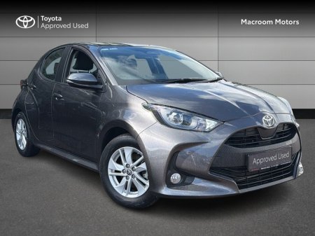 2024 Toyota Yaris YARIS HYBRID 1.5 LUNA