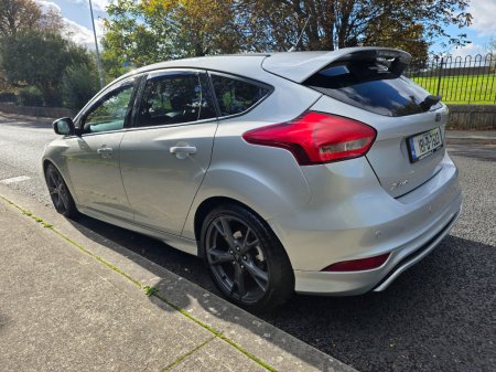 2018 Ford Focus - photo 4