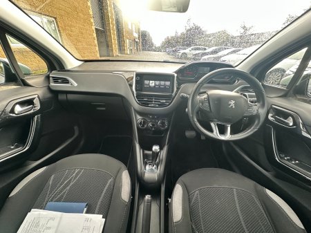 2016 Peugeot 208 - photo 12