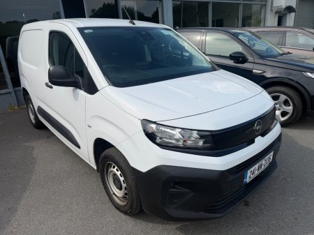2024 Opel Combo 19 KOMF L1H1-1.5 100PS D NO VAT