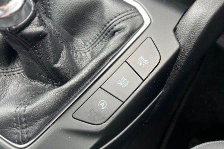 2018 Ford Focus - photo 36