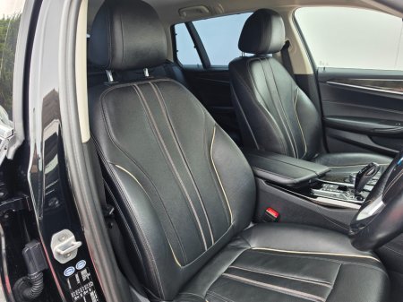 2017 BMW 5-Series - photo 22