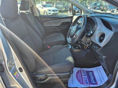 2017 Toyota Yaris - photo 8