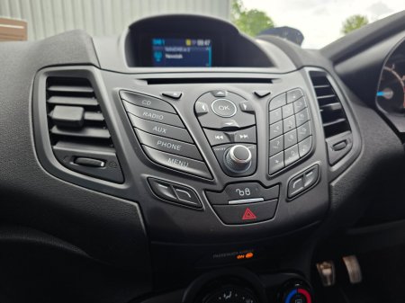 2017 Ford Fiesta - photo 15