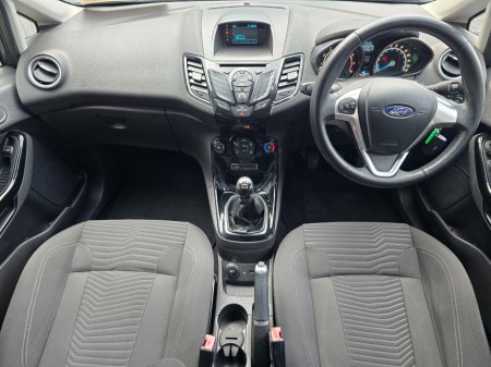2015 Ford Fiesta - photo 12