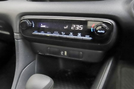 2022 Toyota Yaris - photo 21