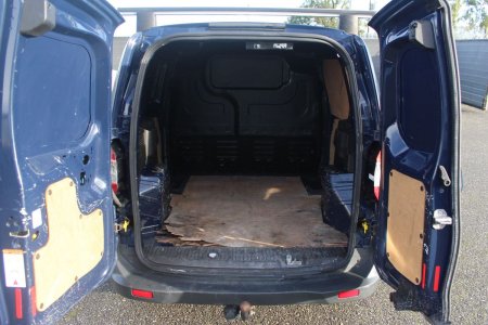 2020 Ford Transit - photo 18