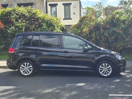 2016 Volkswagen Touran - photo 2