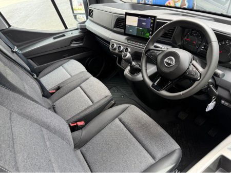 2026 Nissan Interstar - photo 14