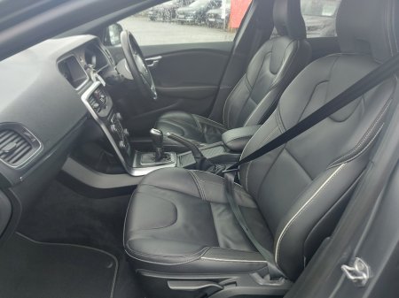 2019 Volvo V40 - photo 14